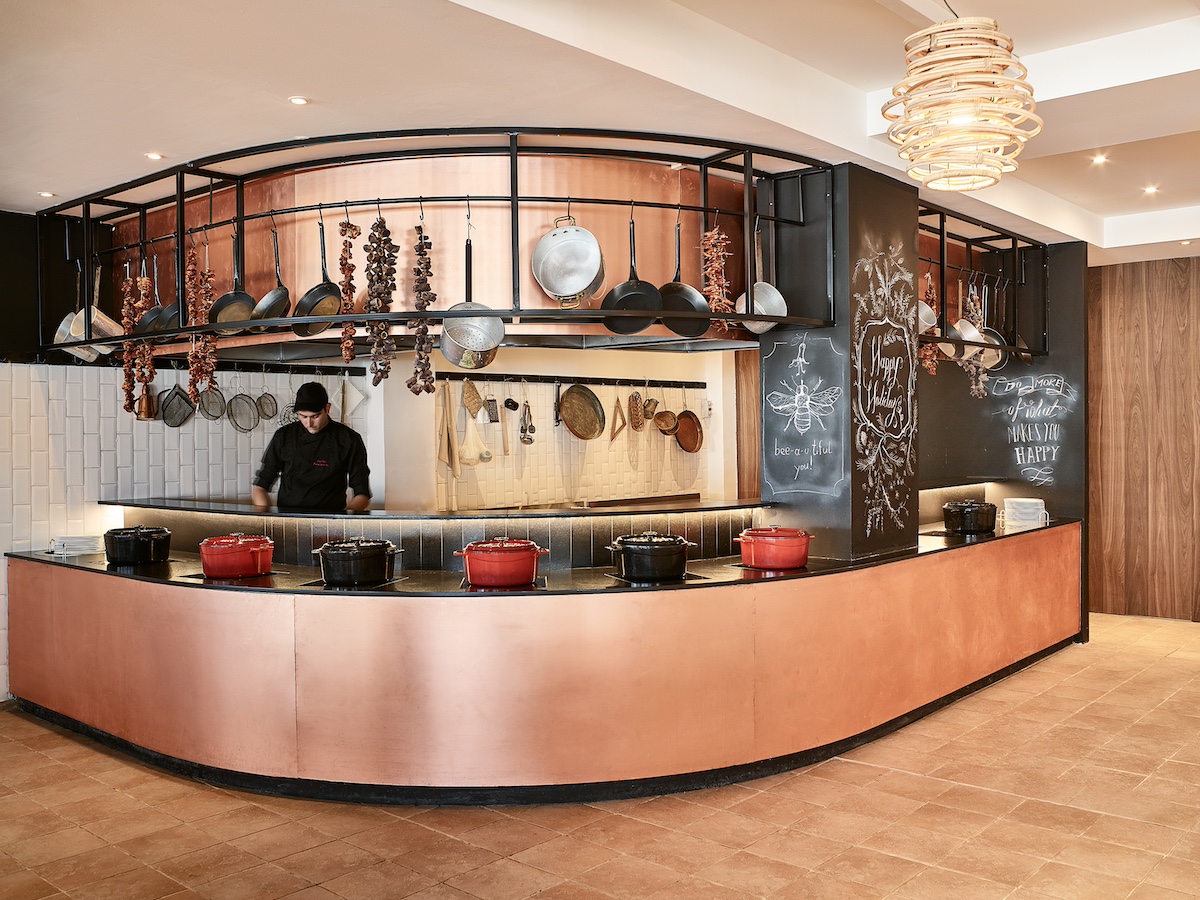 40-casa-marron-international-cuisine-with-light-choices