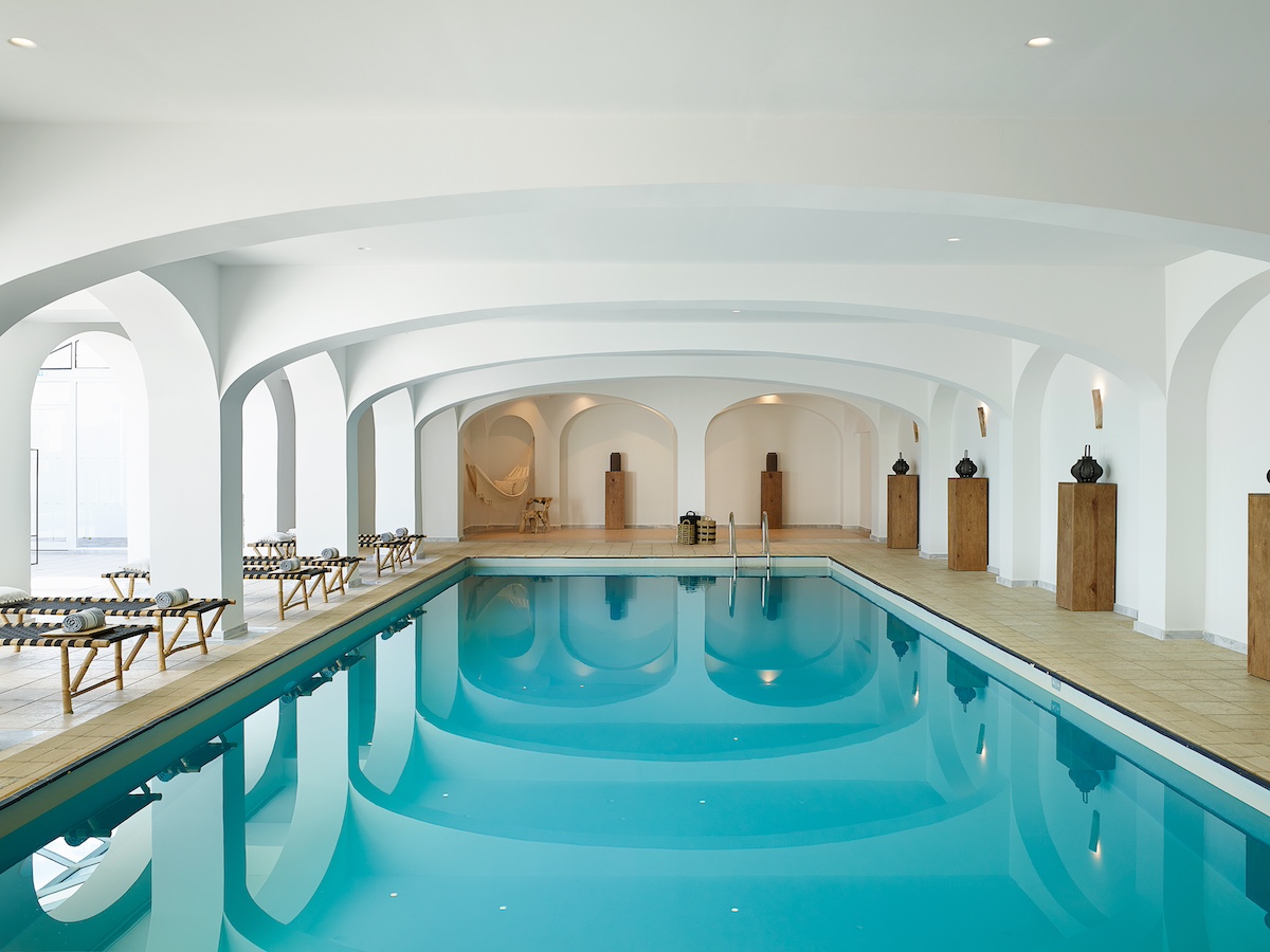 55-indoor-swimming-pool-spa-facilities-casa-marron