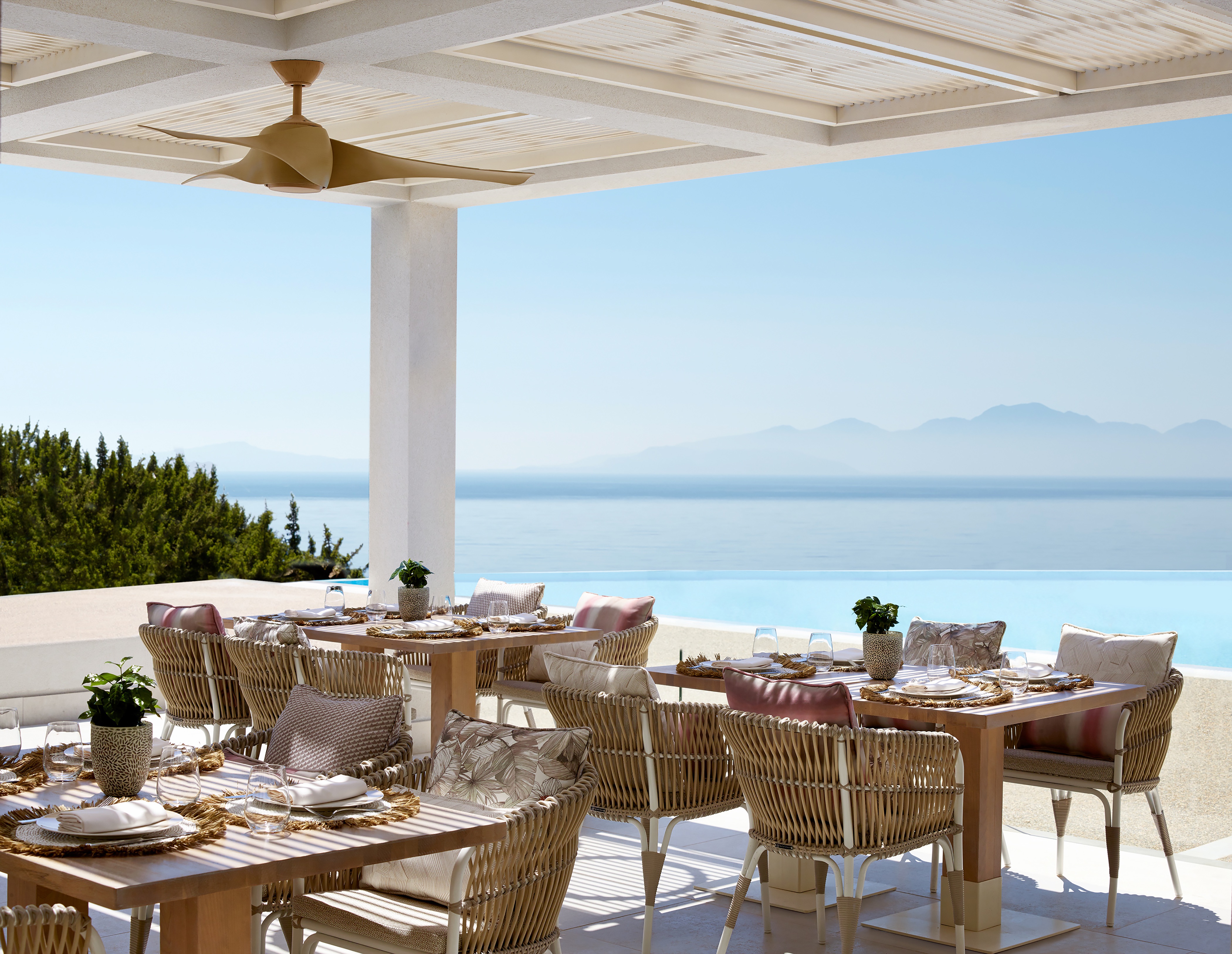 Ikos Aria _ Seasons Restaurant