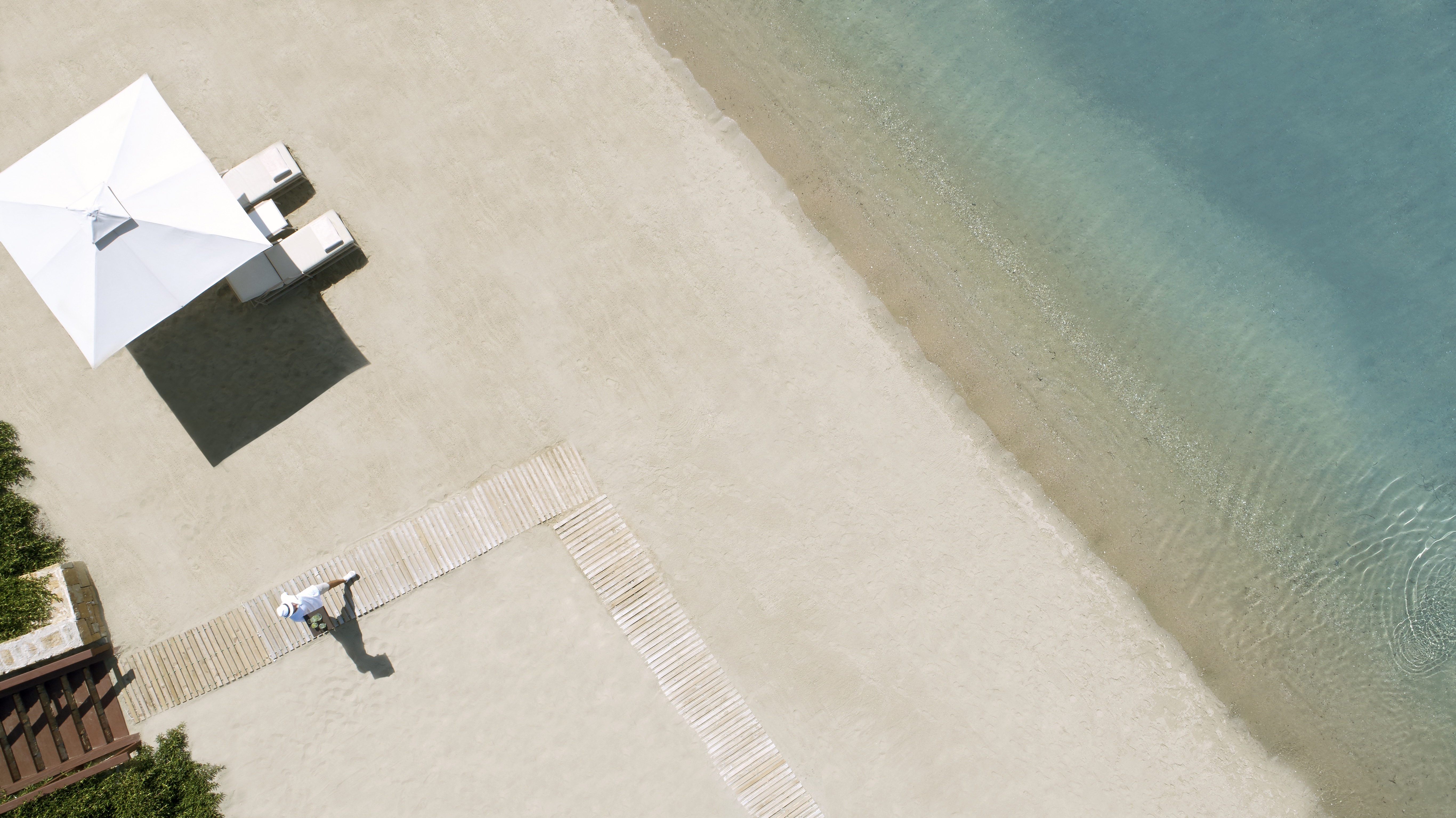 IkosOlivia_aerial_service